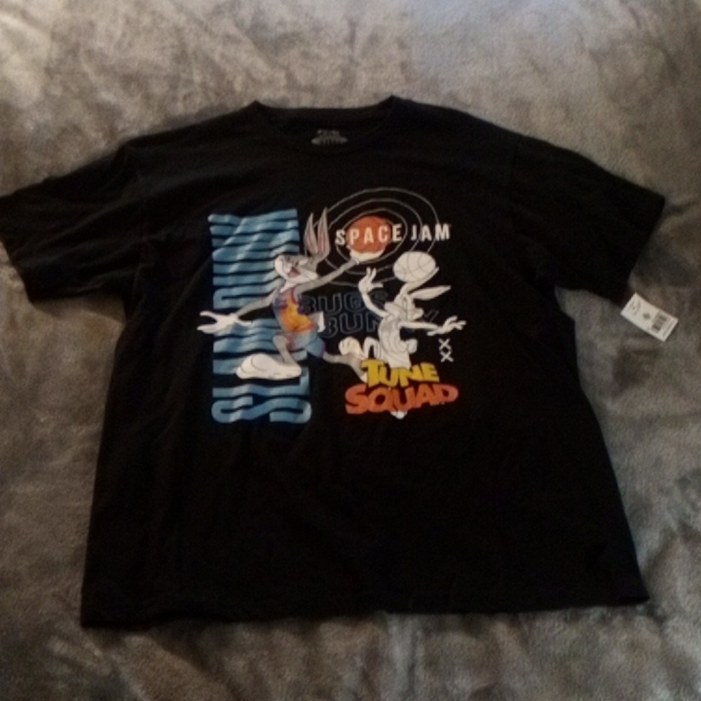 SPACE JAM BRAND NEW TEE SIZE MENS LARGE